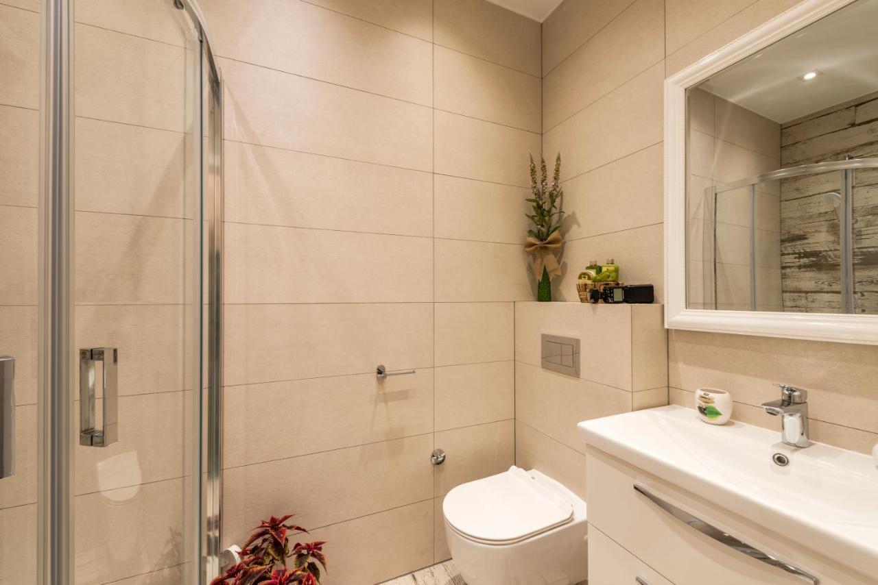 Free Parking Marli 5 - Apartman *
